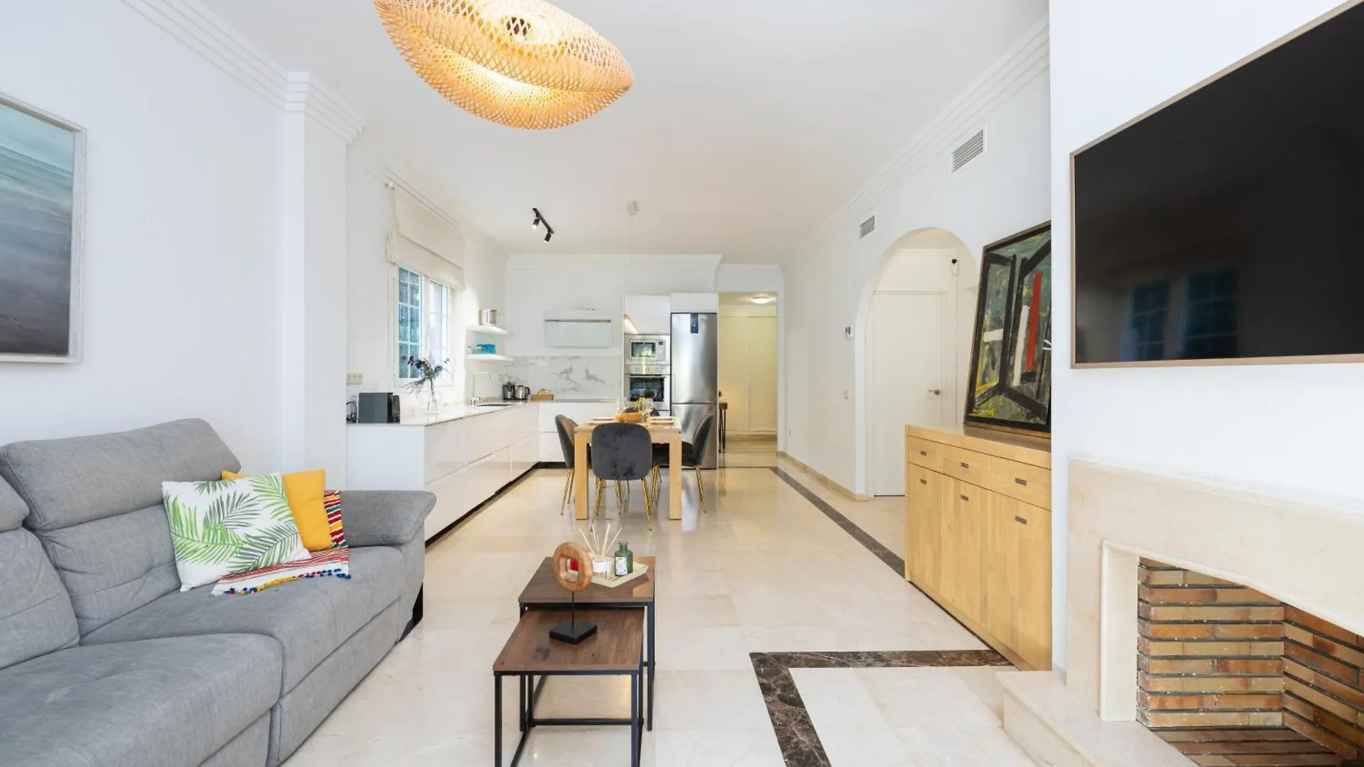 Luxury Marbella Apartment By Aora Stay